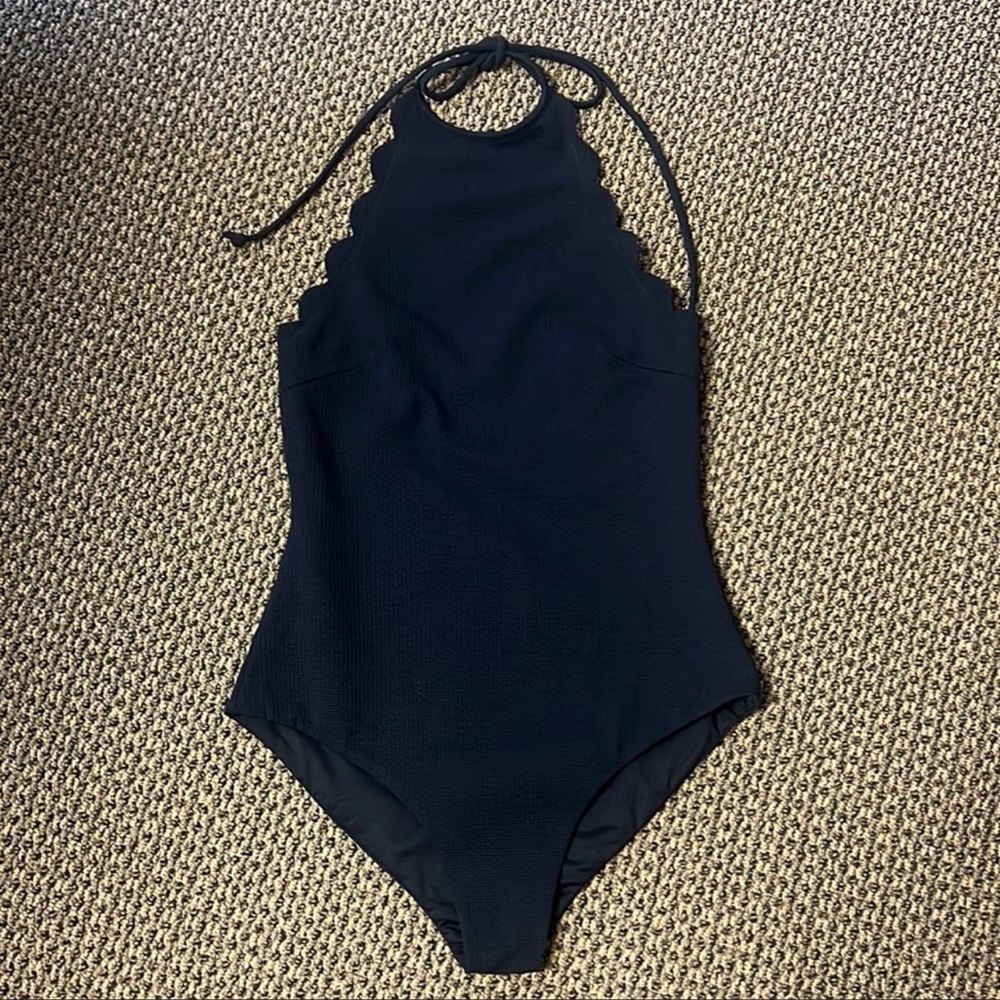 Marysia Scalloped Edge Halter Neck Swimsuit
One Piece - Small